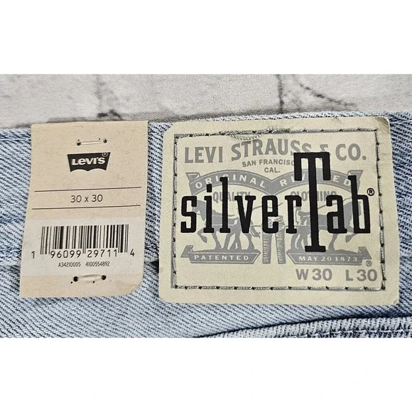Levis Silvertab Loose Tapered Leg Denim Jeans Blue Distressed MENS SIZE 30X30